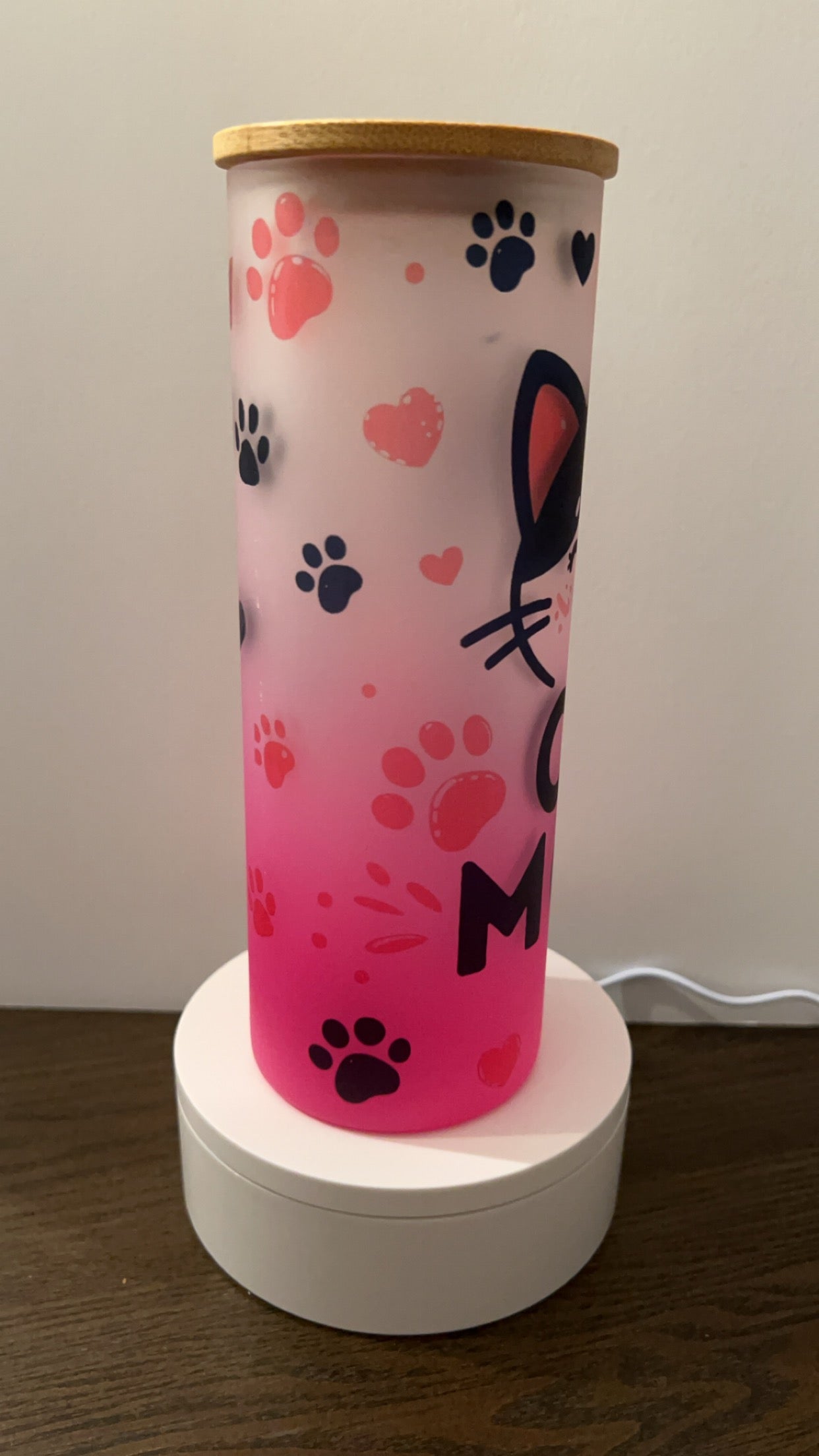 25 oz Frosted Cat Mom Glass